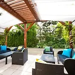 Hotell Perla 3*