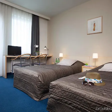 Ξενοδοχείο Perla 3*
